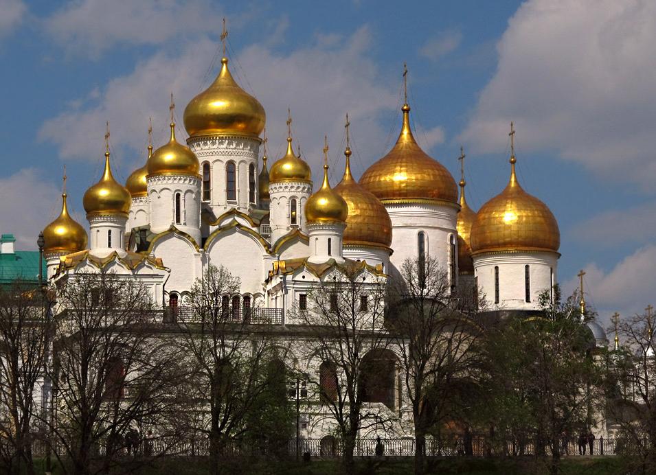 Москва!</p>
<p>Золотые купола